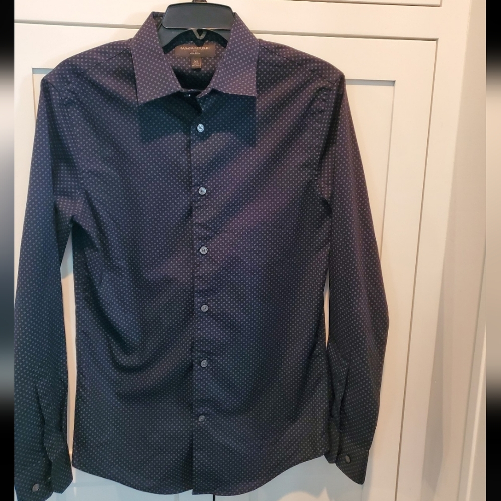 Mens Banana Republic Slim Fit (non iron) button down size xs